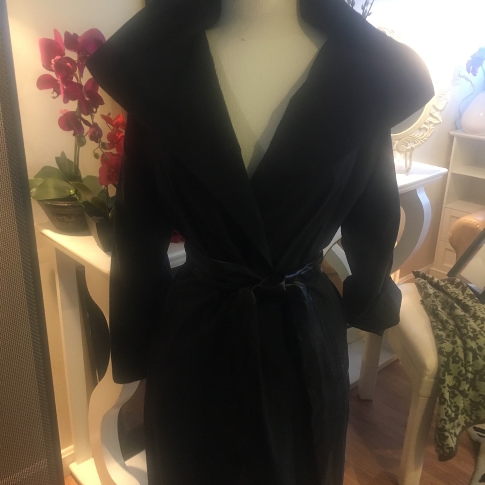 Nine West trench